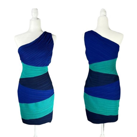 BCBGMaxAzria Kira Dress size Small - Picture 2 of 8